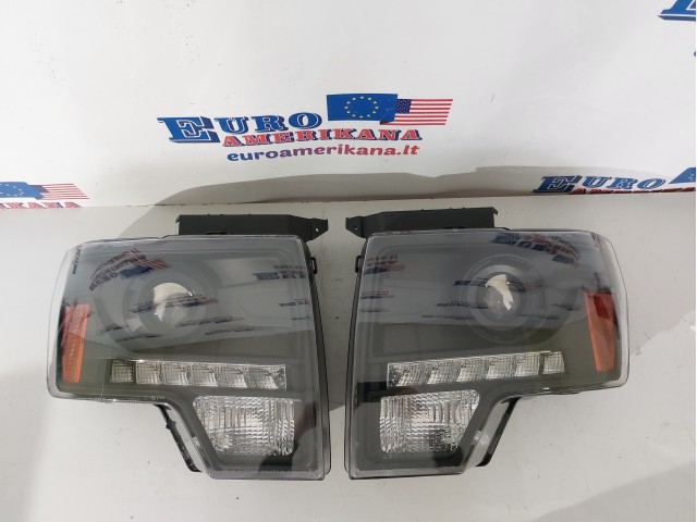 Front Headlights Set (LED)